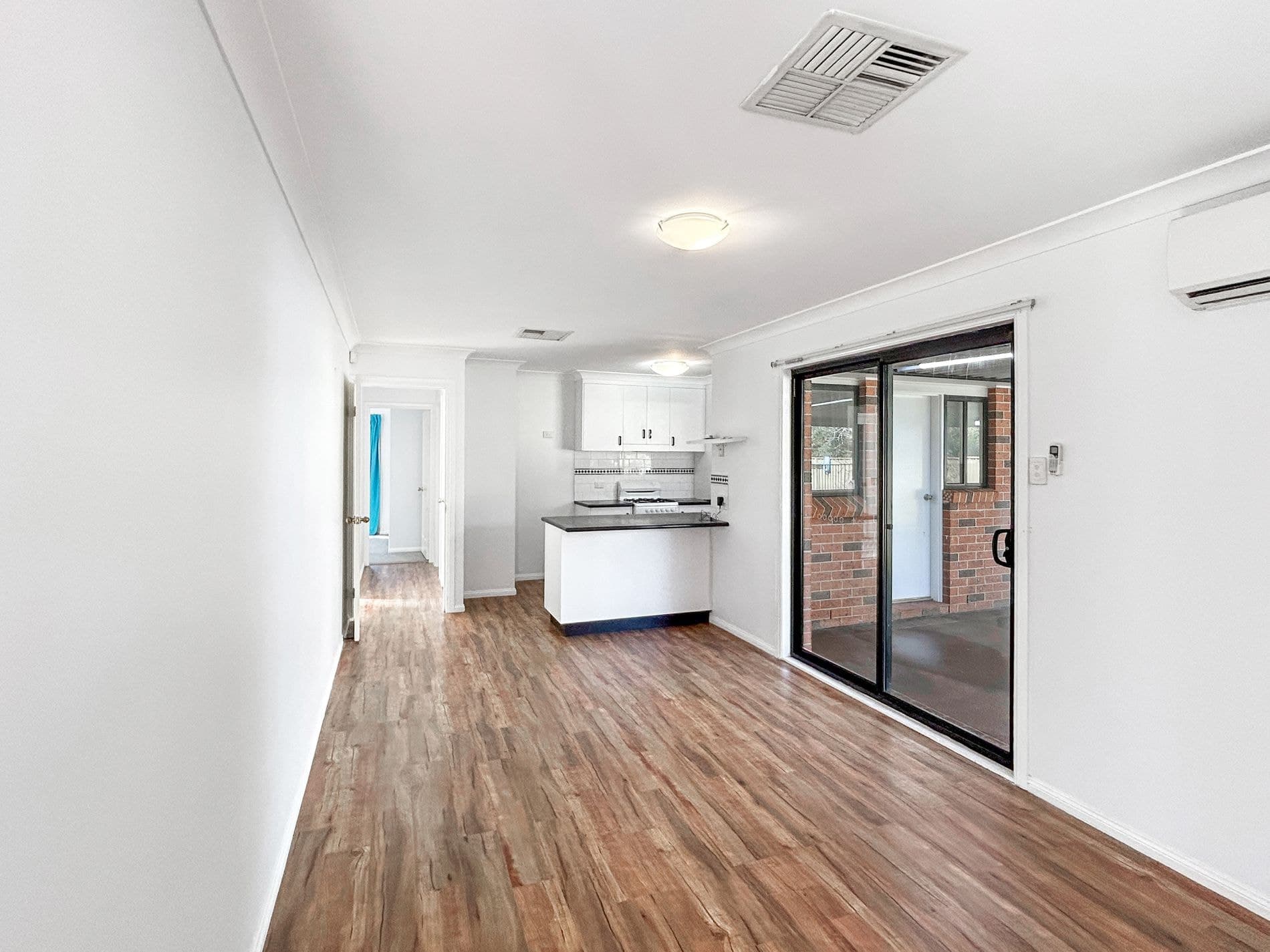 27 Websdale Drive, Dubbo, Dubbo - Thumbnail 3