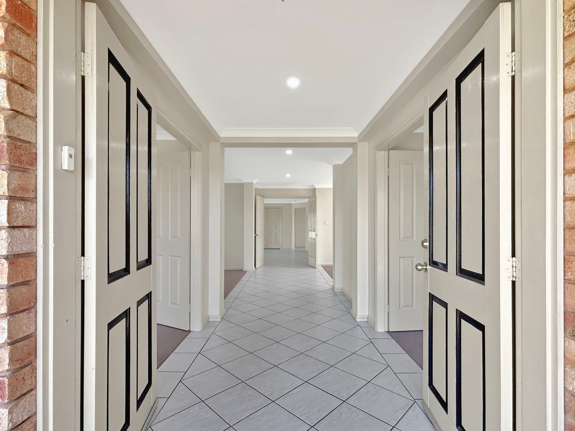 9 Paroo Place, Dubbo, Dubbo - Thumbnail 2