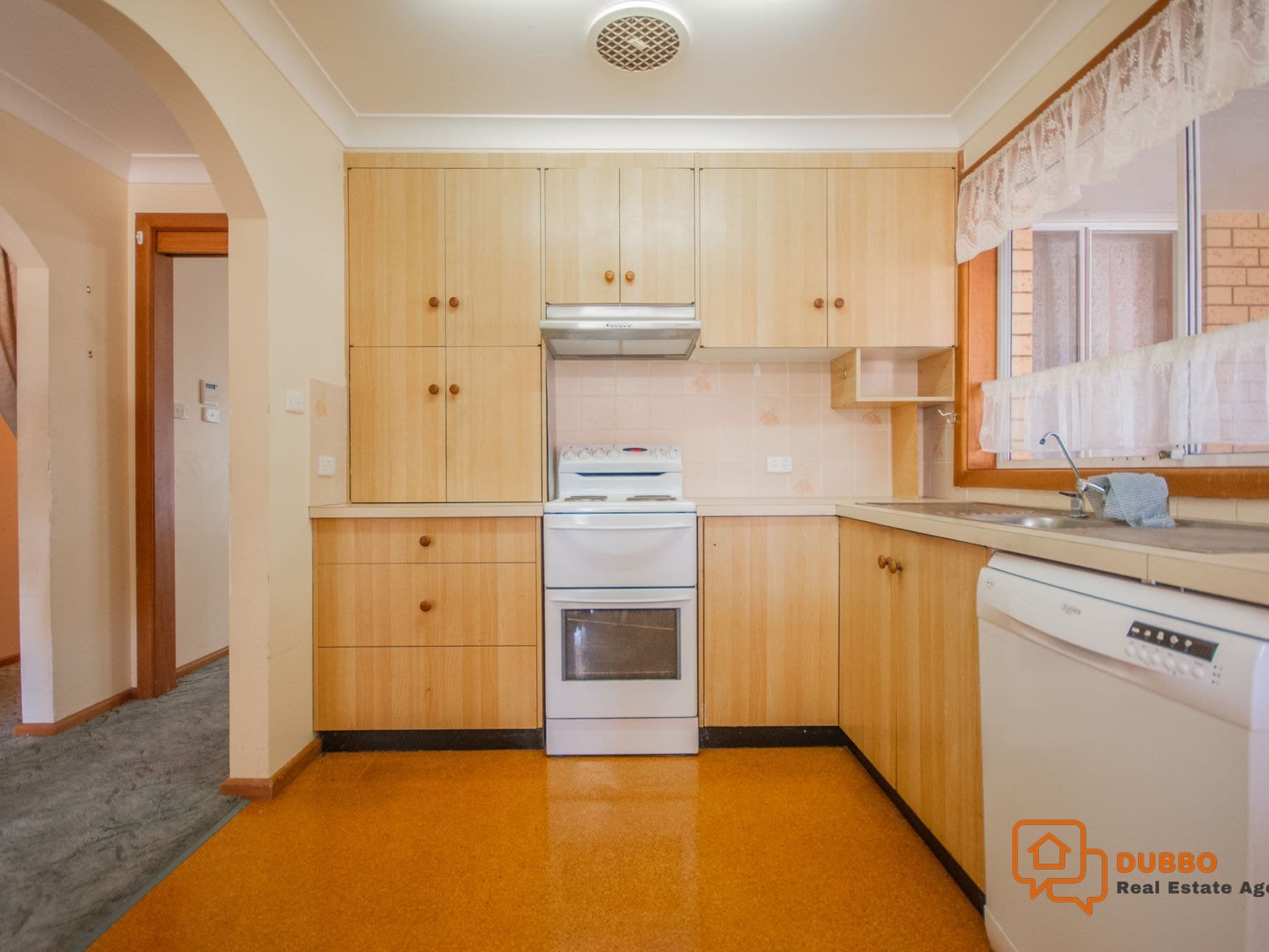 32 Sovereign Street, Dubbo NSW, Dubbo - Thumbnail 3