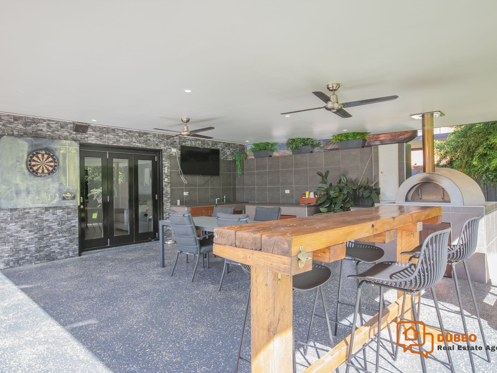10 Beveridge Cres, Dubbo, Dubbo - Thumbnail 2