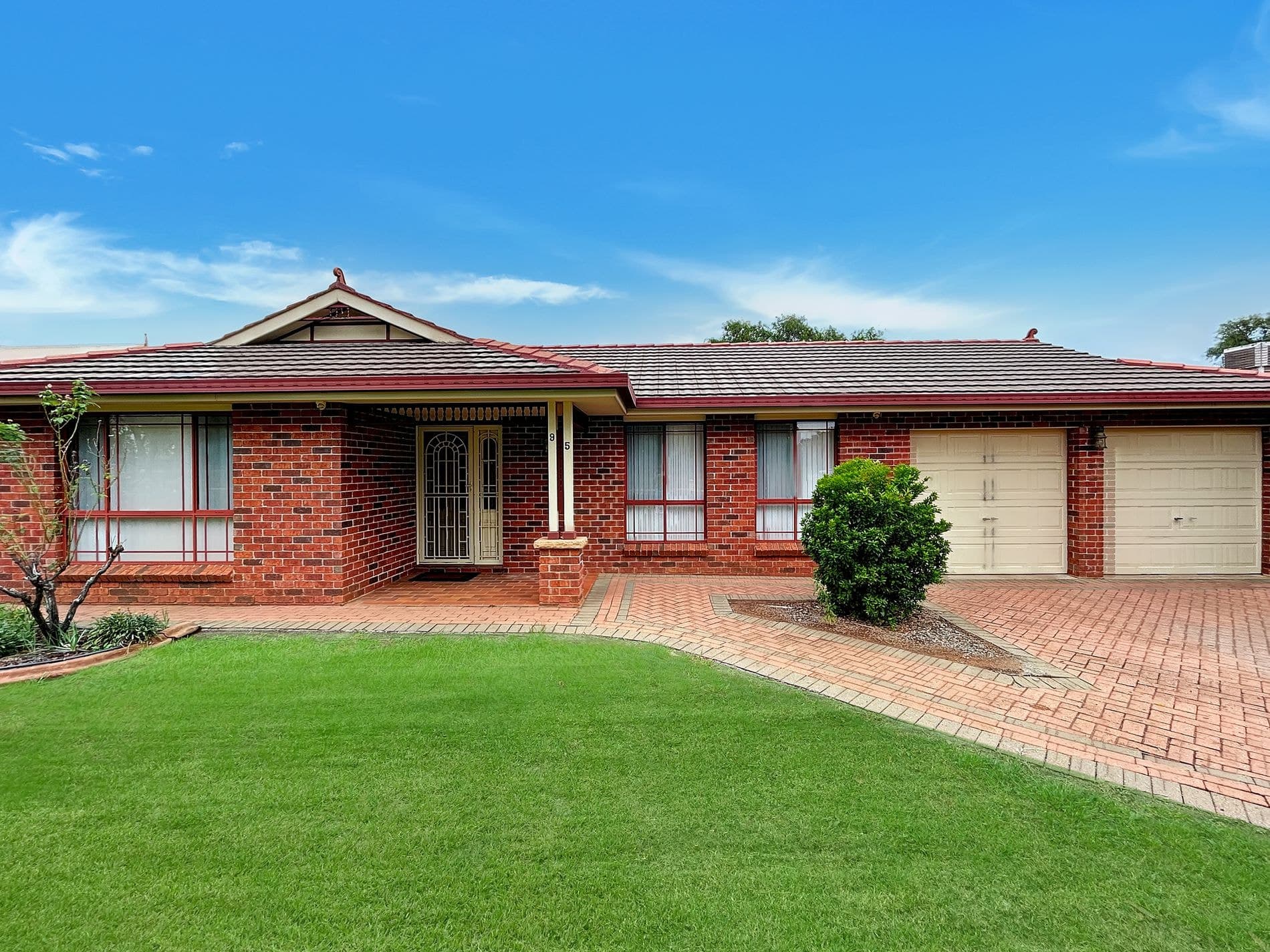 95 Websdale Drive, Dubbo, Dubbo - Image 1