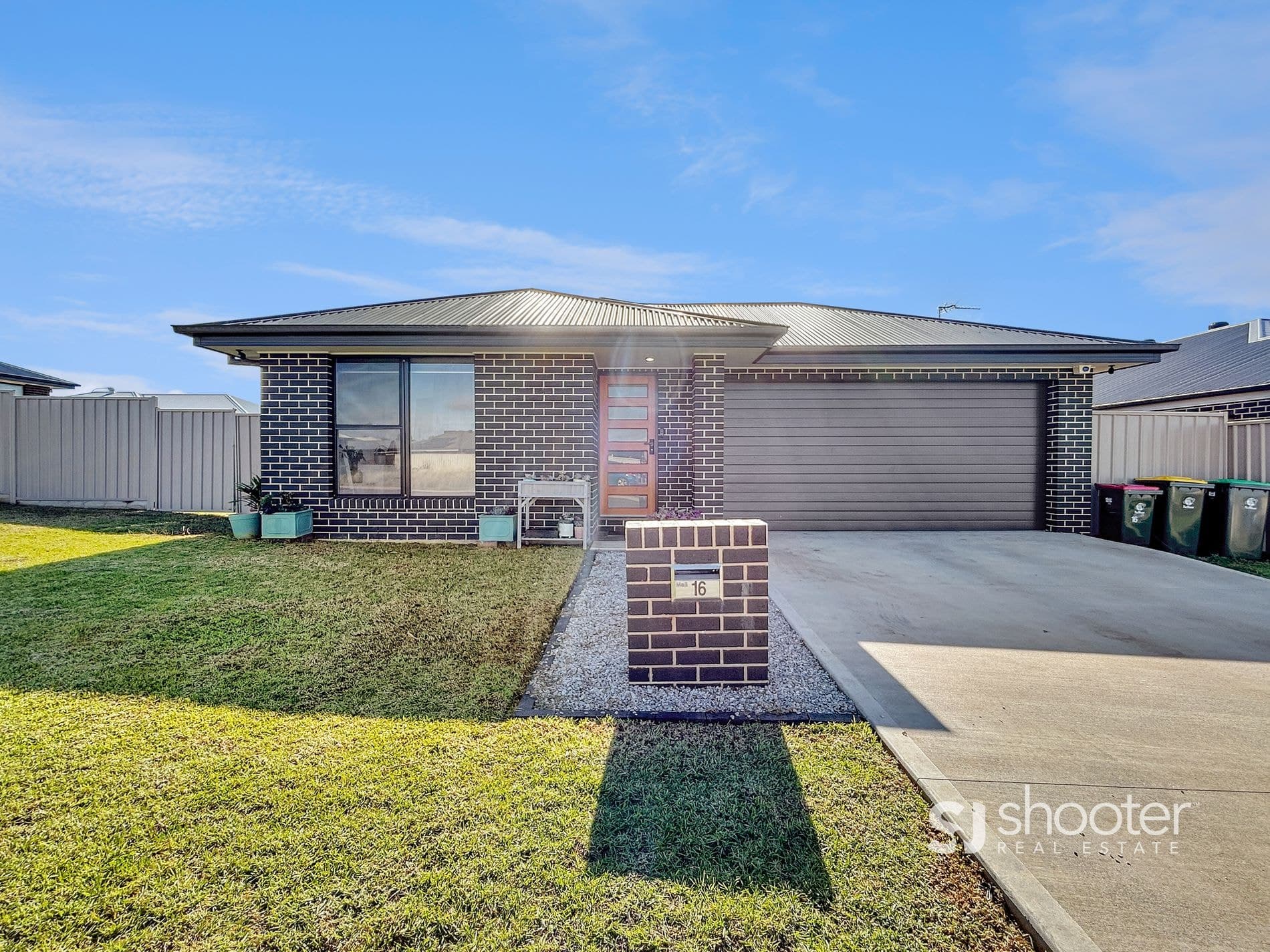 16 YARRA PLACE, Dubbo, Dubbo - Image 1