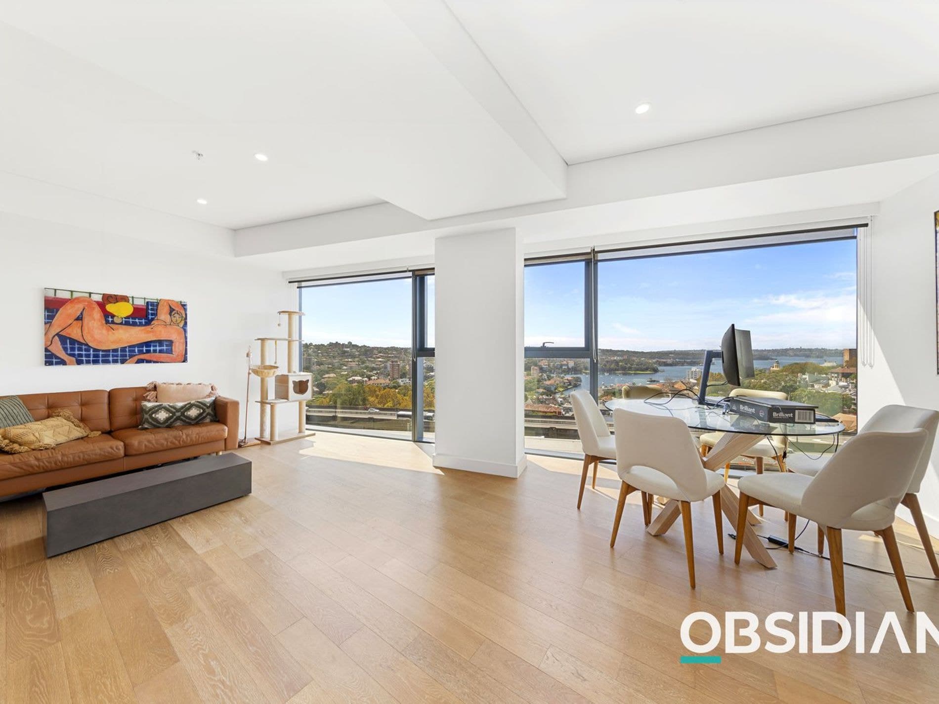 Sold!, MILSONS POINT, Milsons Point - Image 1
