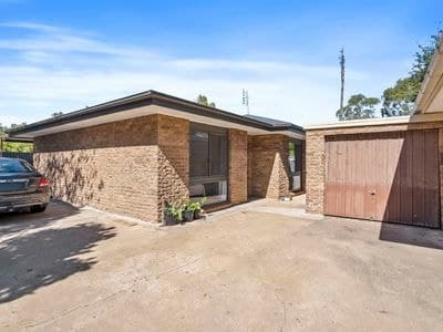 3 / 6 Ball Court, Tocumwal, Tocumwal - Image 1