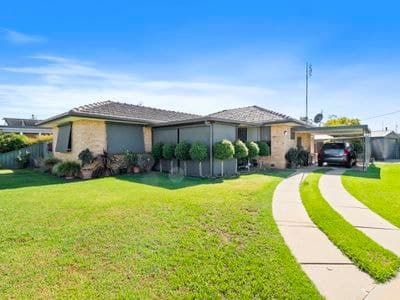10 White Street, Finley, Finley - Image 1