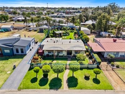 11 Finley Street, Finley - Image 1