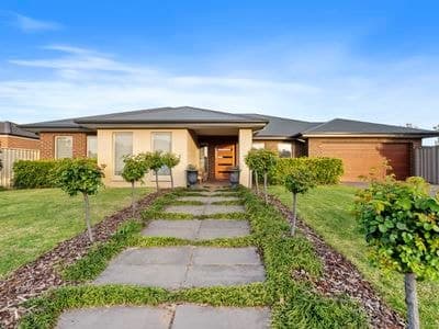 1 Malone Mews, Finley, Finley - Image 1