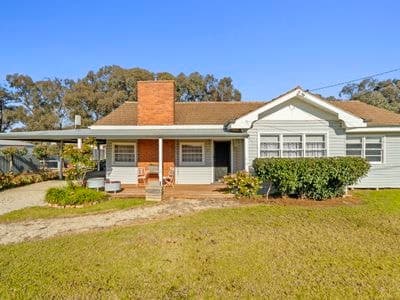10 Osborne Street, Finley, Finley - Image 1