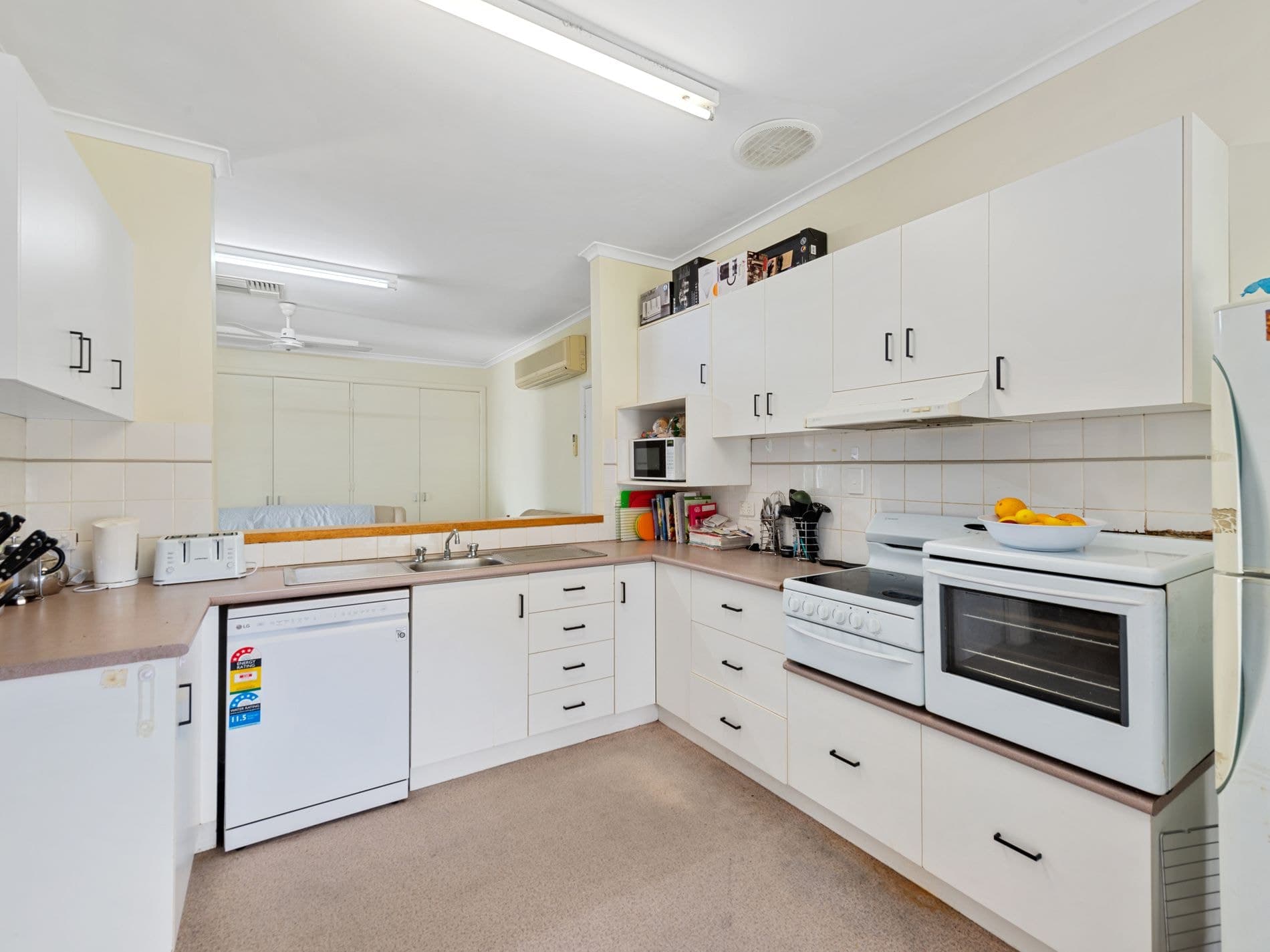 43 Scoullar Street, Finley, Finley - Thumbnail 2