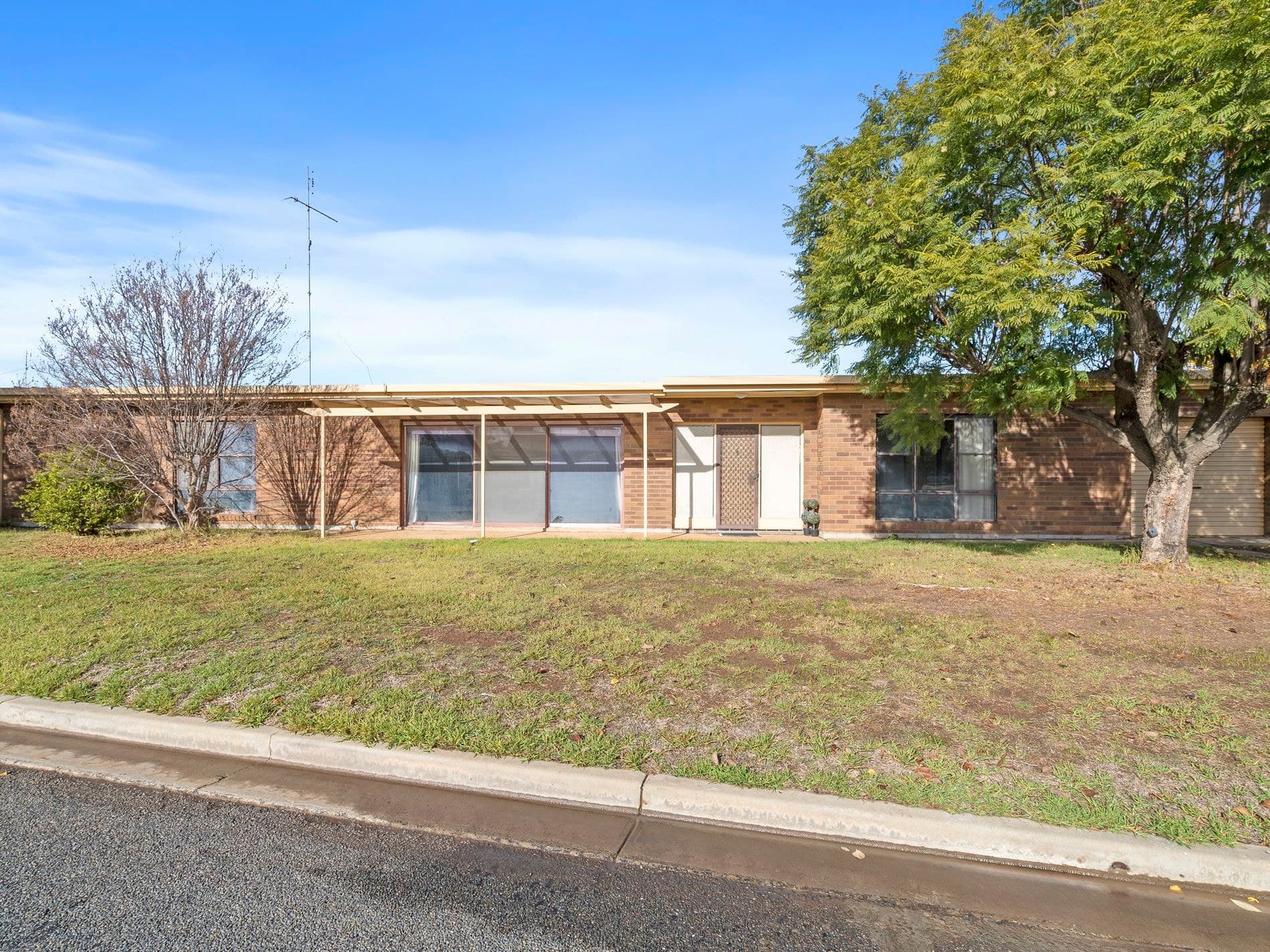 43 Hampden Street, Finley, Finley - Image 1