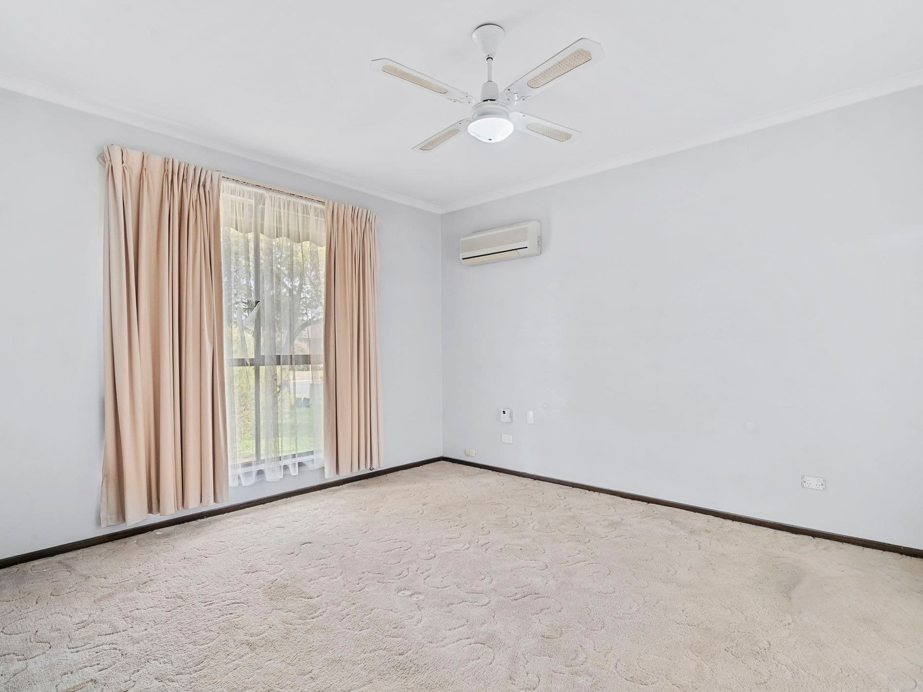 18 Burke Street, Finley, Finley - Thumbnail 6