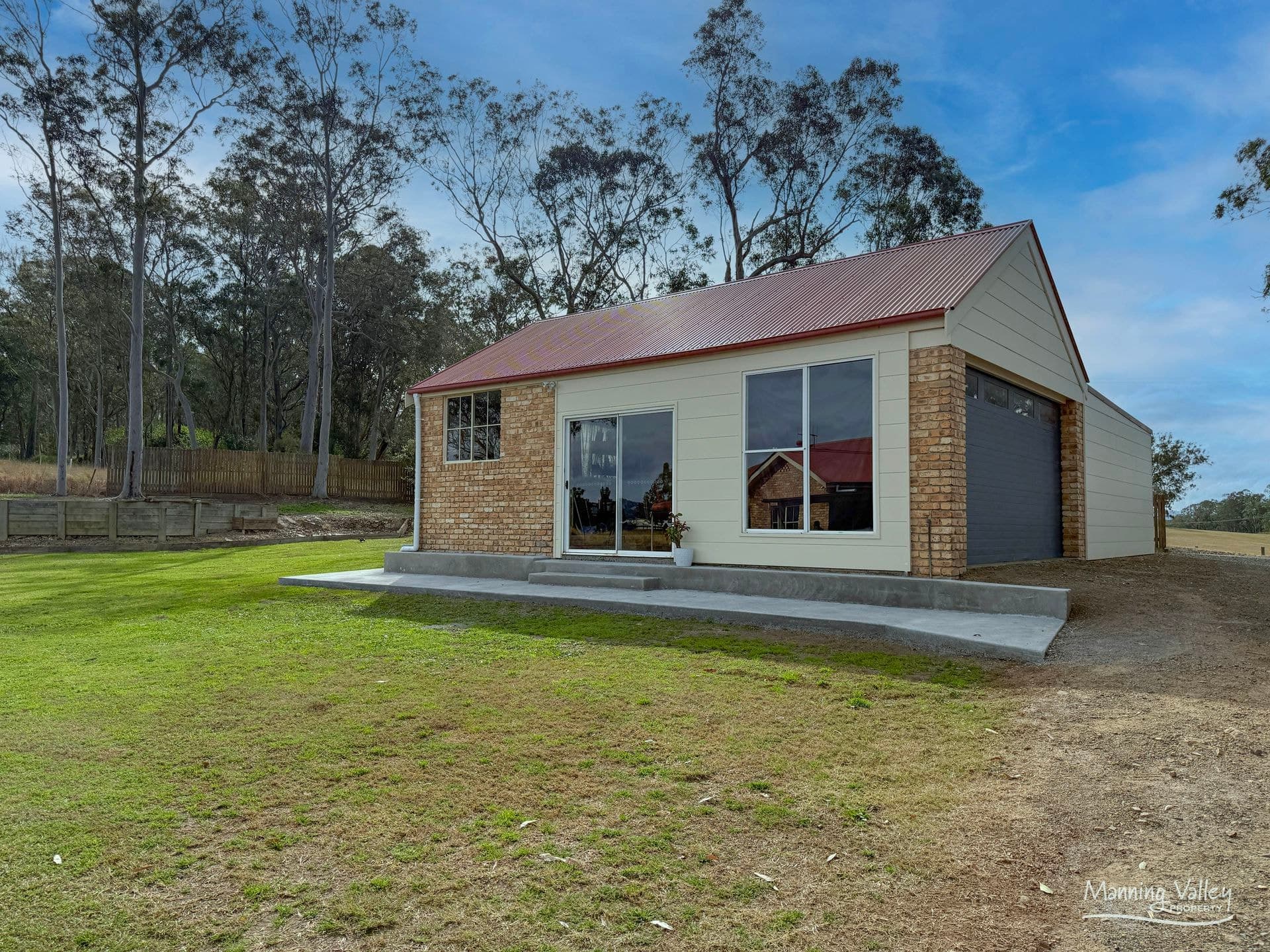 16 Helmich Close, Wingham, Wingham - Image 1