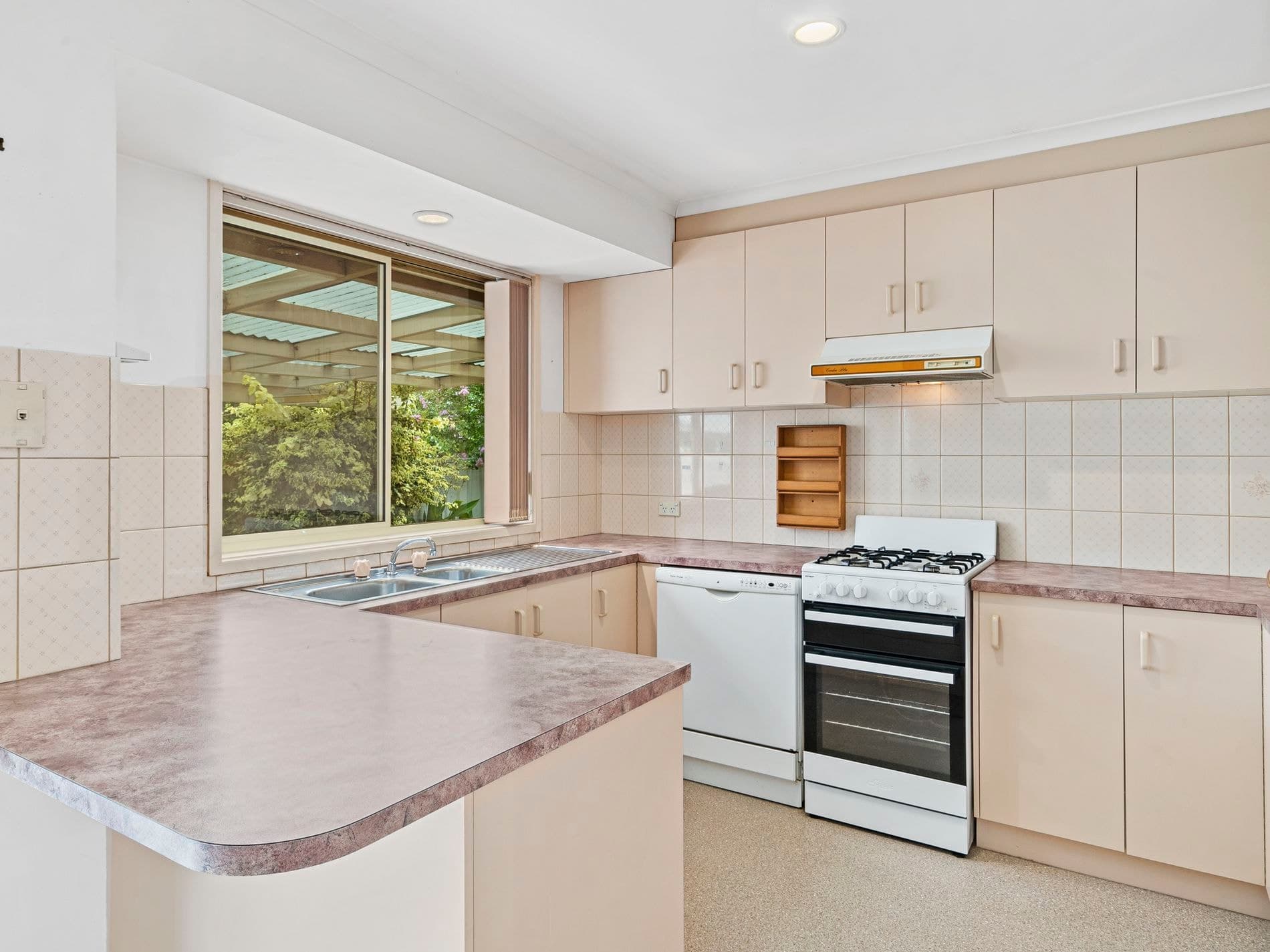 10 Hiles Court, Tocumwal, Tocumwal - Thumbnail 3