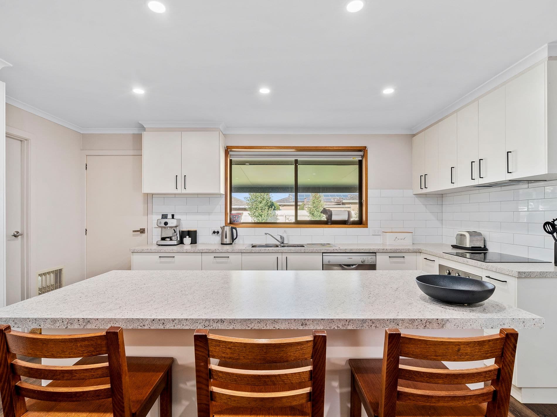 17 William Street, Finley, Finley - Thumbnail 3