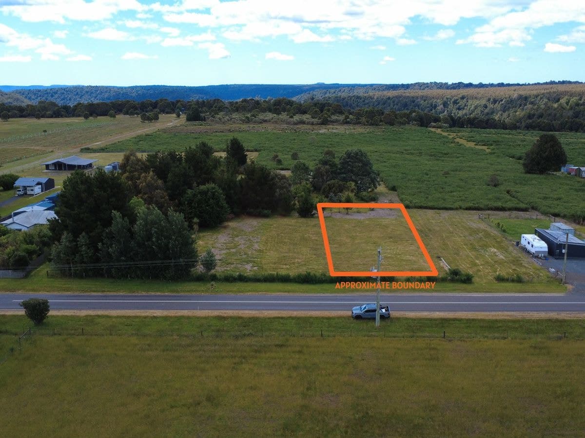 Lot Title: 96005/3, 652A Waratah..., 652a Waratah... - Image 1