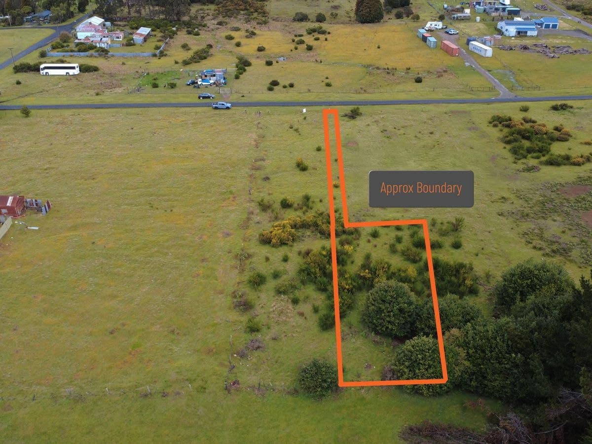 55 English Street, Waratah – Spacious Village Block, Waratah - Image 1
