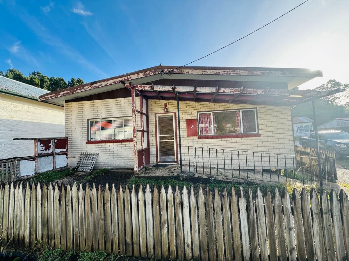 8 Williams Avenue, Queenstown, Queenstown - Image 1