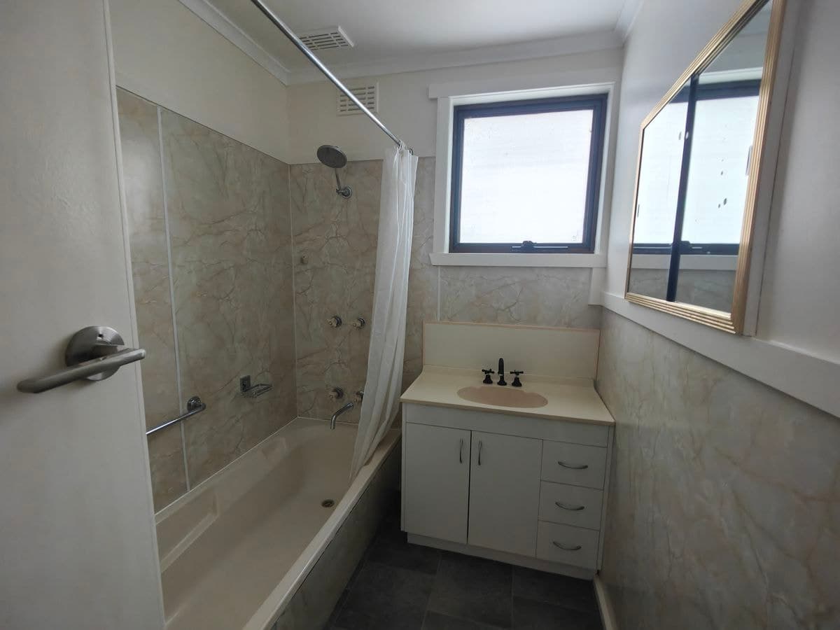 60  Arthur Street , Somerset, Somerset - Thumbnail 4