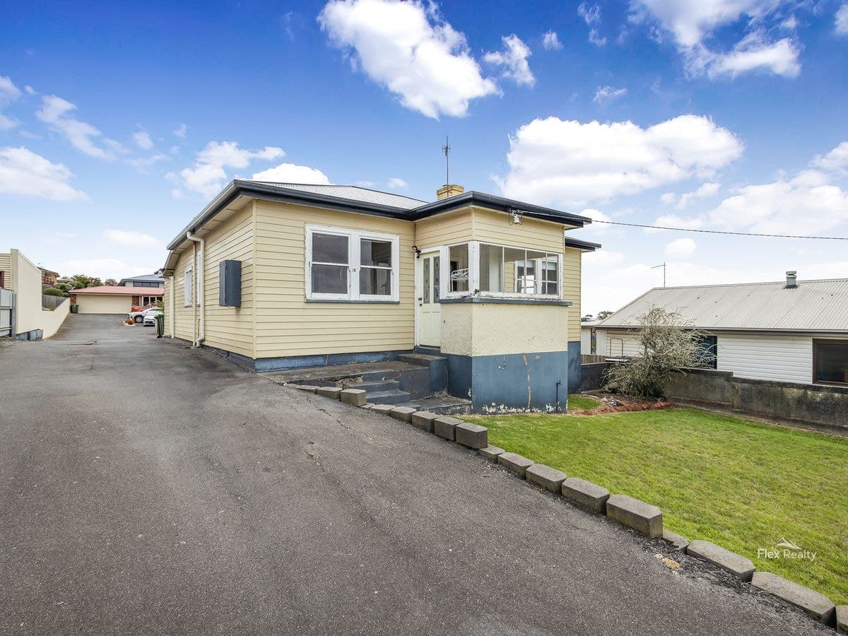1 / 19 George Street, Somerset, Somerset - Image 1