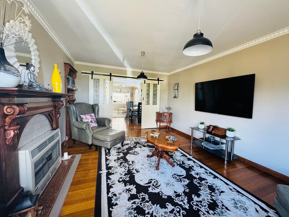 10 Barker Street, Havenview, Havenview - Image 1