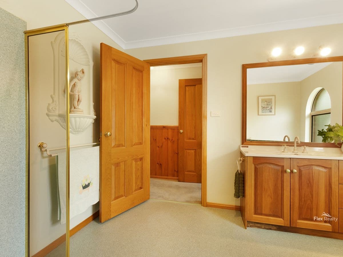 81 White Hills Road, Penguin, Penguin - Thumbnail 8