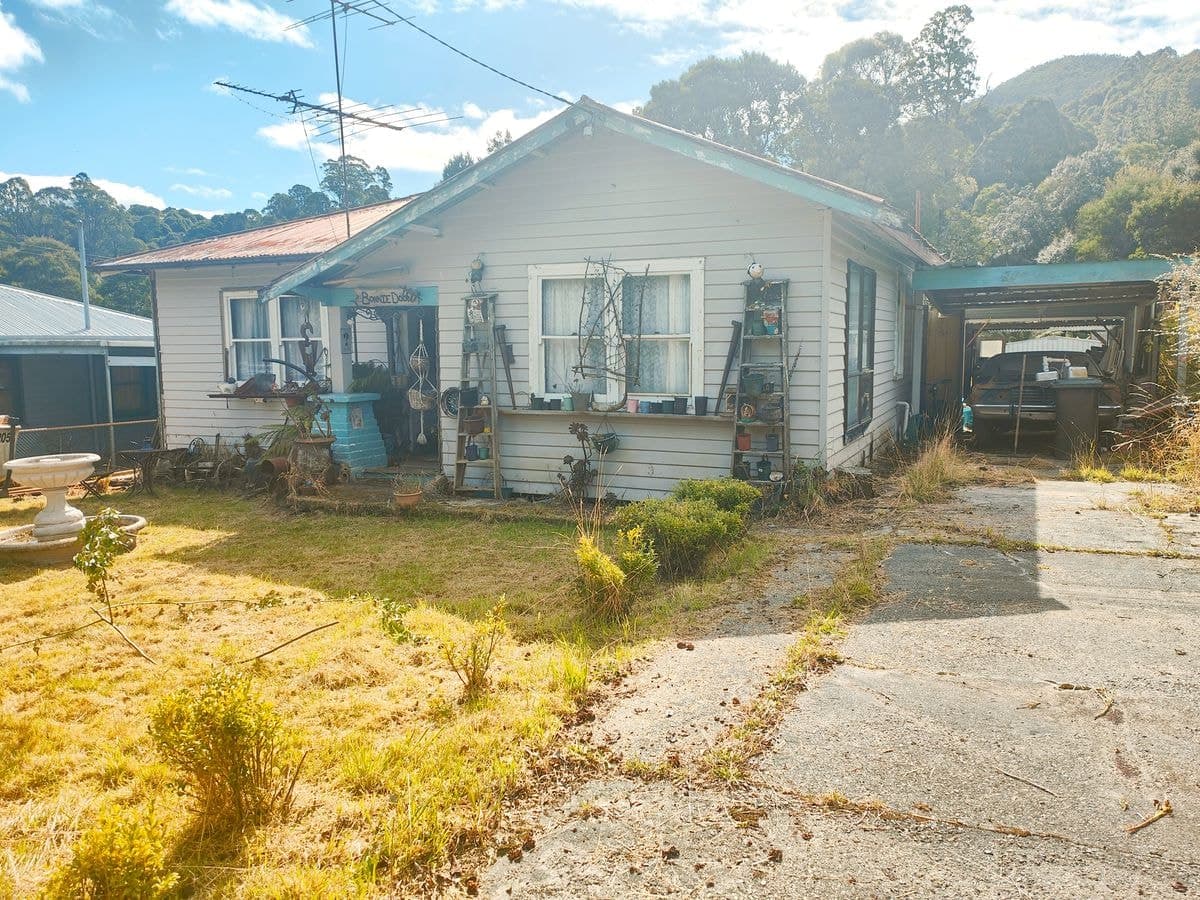 75 Year Old Looking For Love!, Rosebery - Thumbnail 5