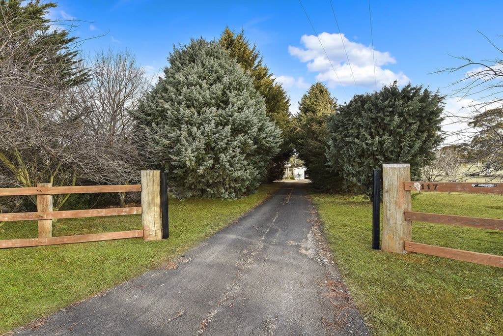 117 & 119 Dog Rocks Road, Black Springs, Black .. - Image 1