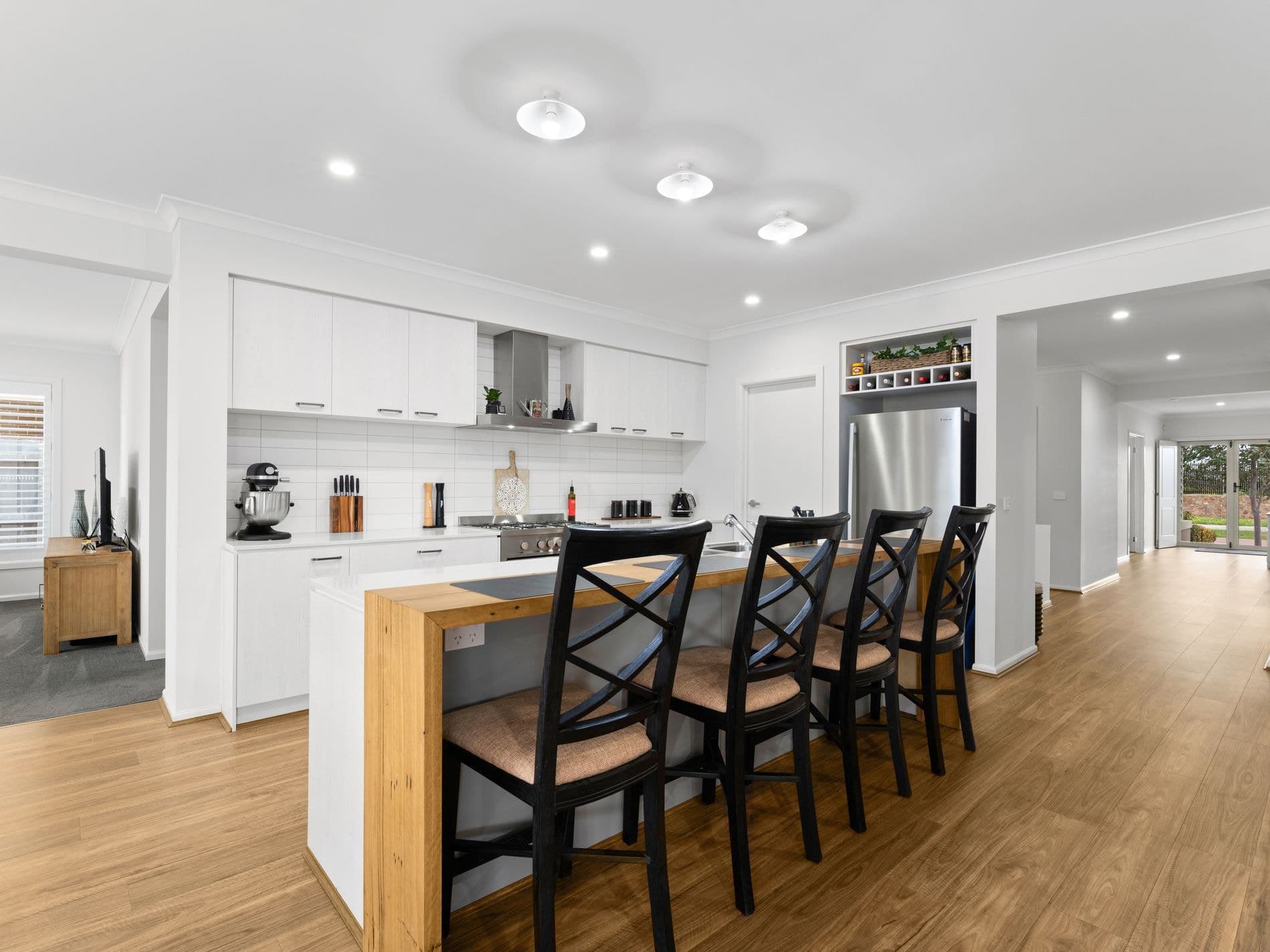 41 Yeungroon Boulevard, Clyde North, Clyde North - Thumbnail 4