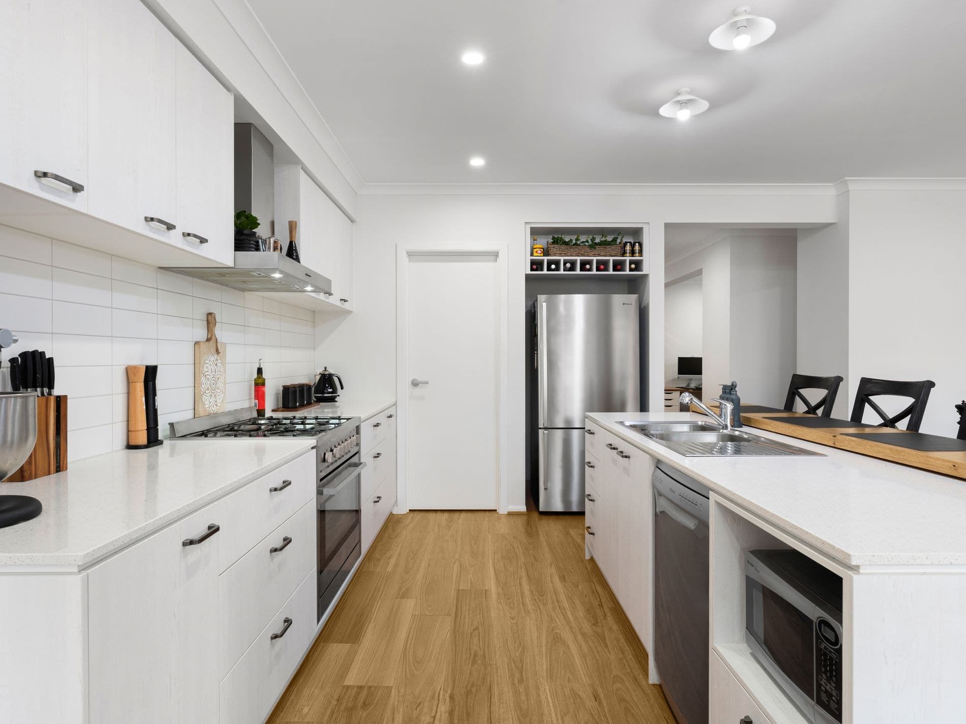 41 Yeungroon Boulevard, Clyde North, Clyde North - Thumbnail 5