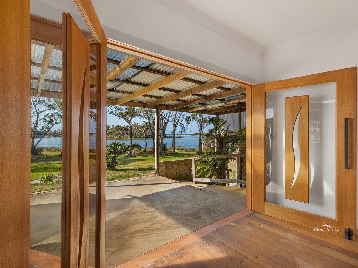 33 Pebbly Road, Hellyer, Hellyer - Image 1