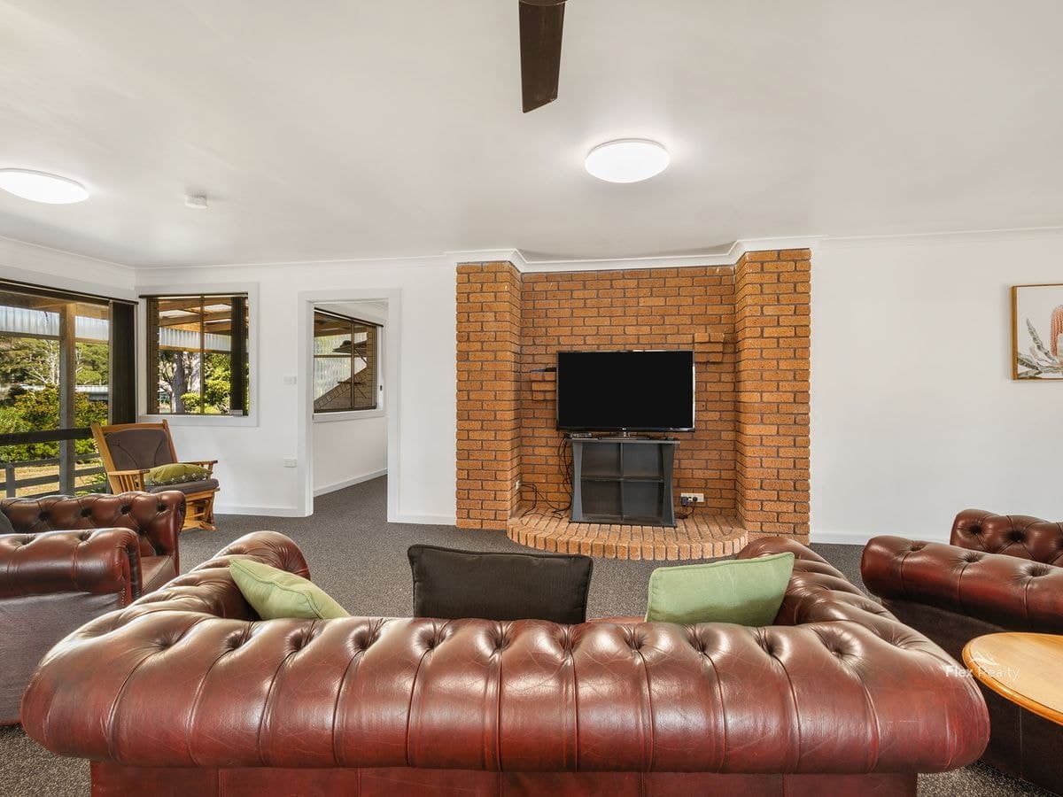 33 Pebbly Road, Hellyer, Hellyer - Thumbnail 7