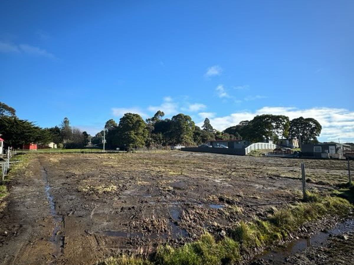 92 Main Street, Zeehan, Zeehan - Thumbnail 3