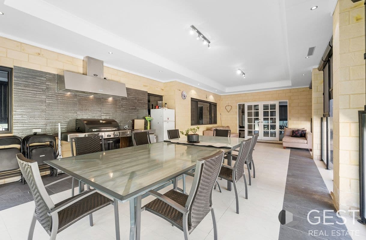 10 Davis Court, Morley WA, Morley - Image 1