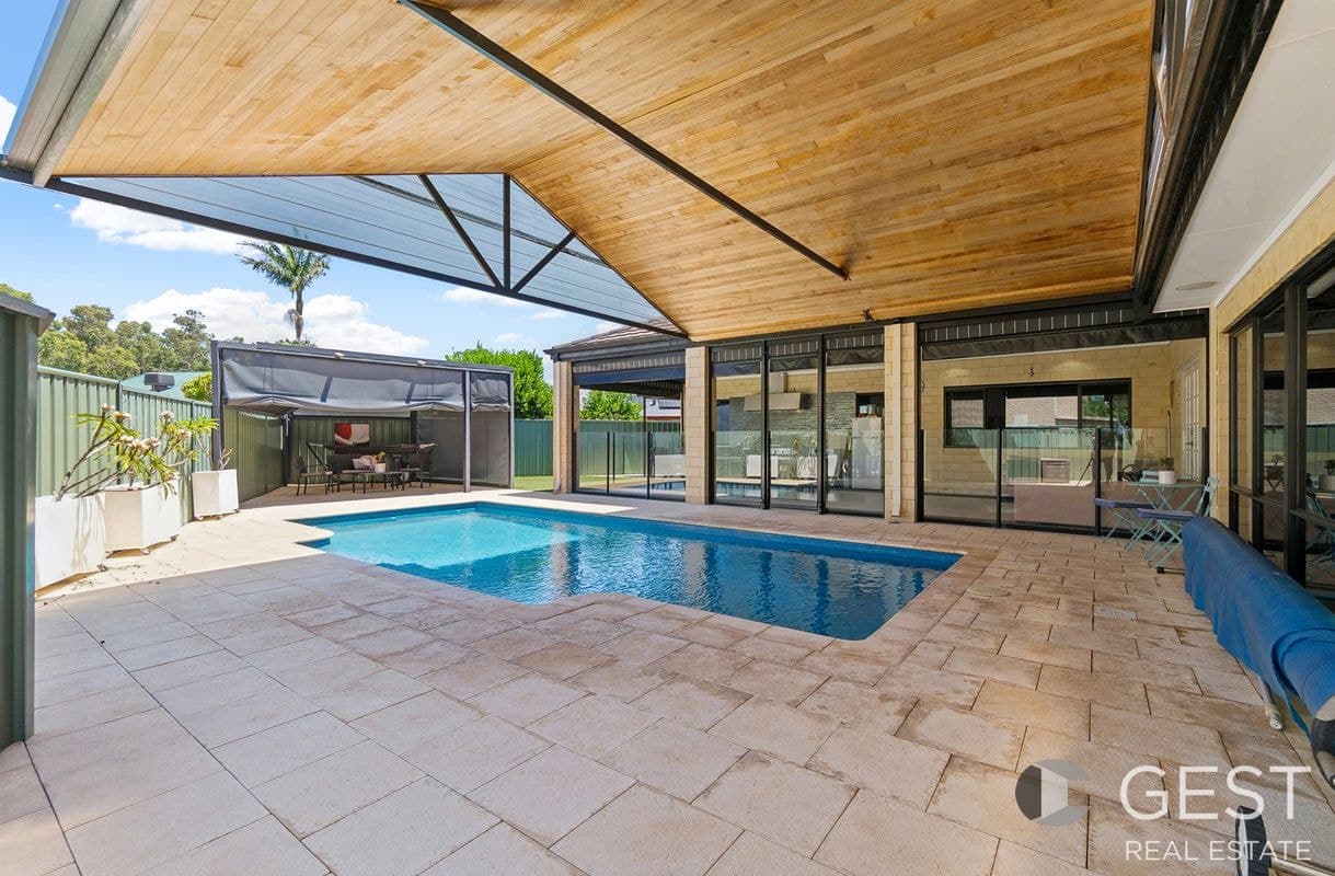 10 Davis Court, Morley WA, Morley - Thumbnail 3
