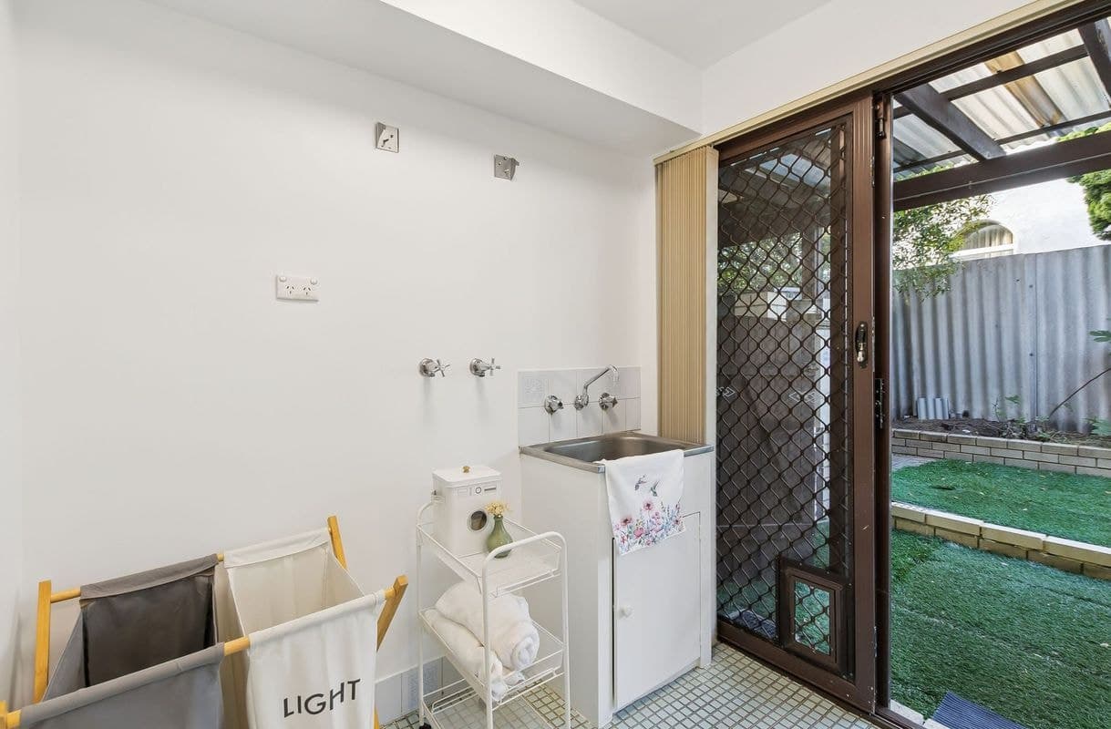 3 / 326 Stirling Street, Highgate WA, Highgate - Image 1