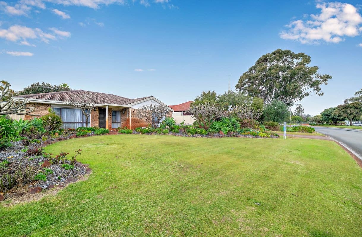 18 Pelican Parade, Ballajura WA, Ballajura - Thumbnail 7
