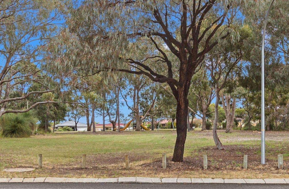 22B Josephine Way, Alexander Heights WA, Alexander Heights - Thumbnail 3