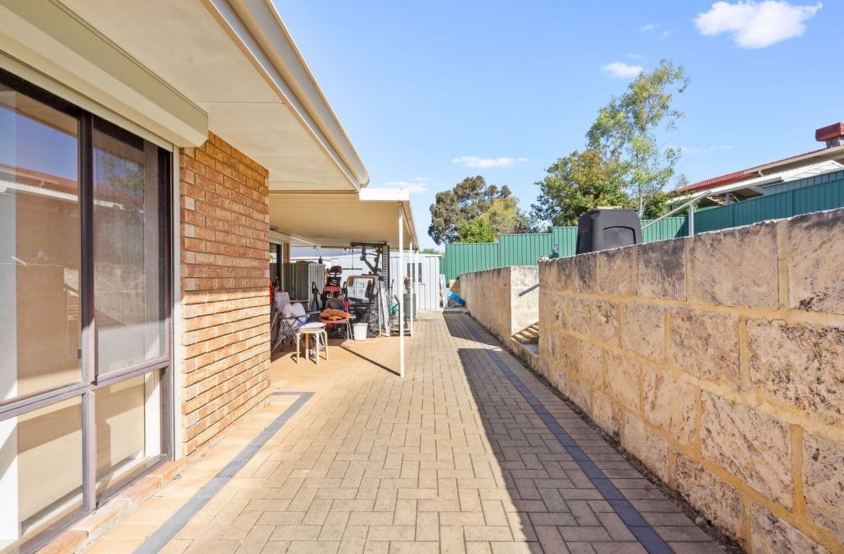 16 Evergreen Ramble, Ballajura WA, Ballajura - Image 1