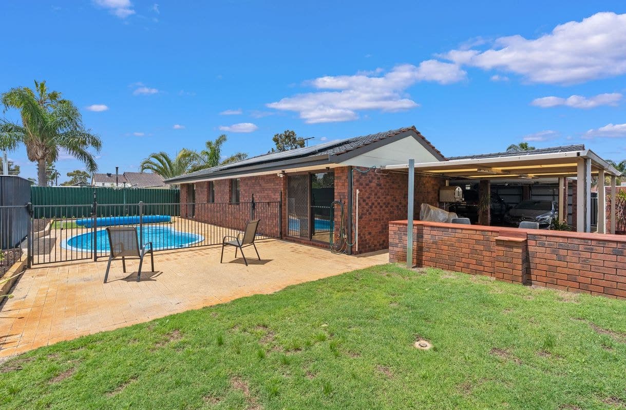 15 Florey Place, Huntingdale WA, Huntingdale - Thumbnail 2