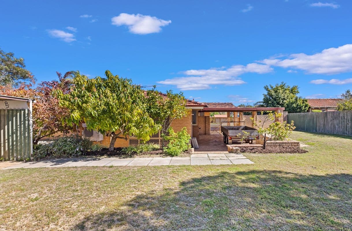 24 Newgate Street, Alexander Heights WA, Alexander Heights - Thumbnail 2