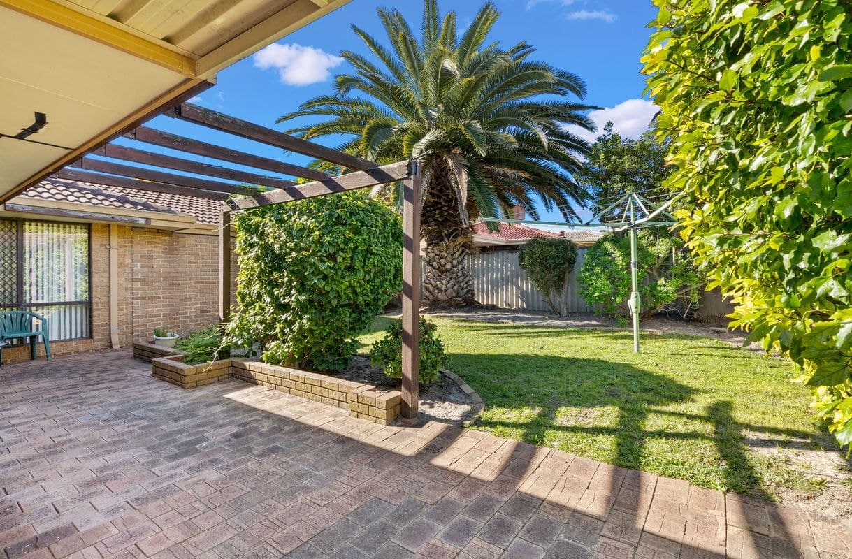 12 Bluejay Gardens, Ballajura WA, Ballajura - Thumbnail 2