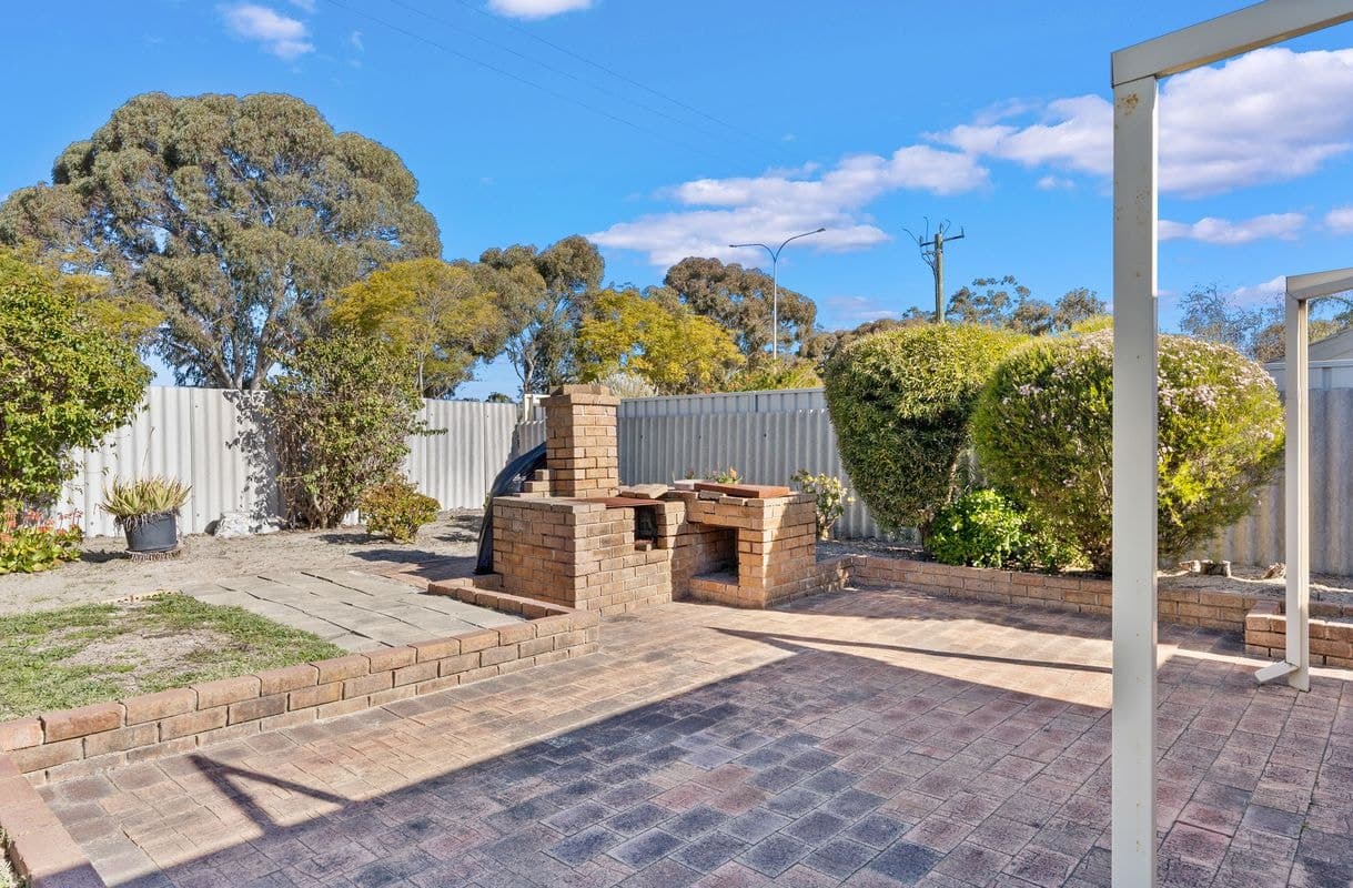 12 Bluejay Gardens, Ballajura WA, Ballajura - Thumbnail 3