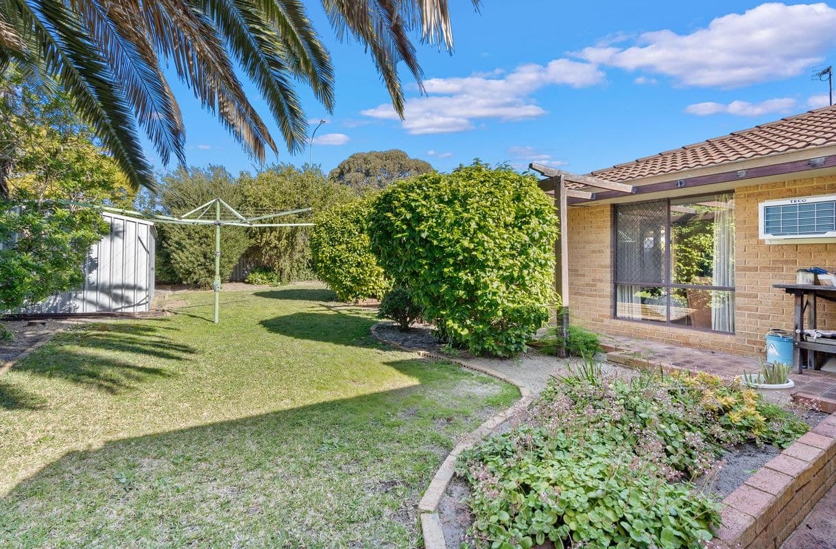 12 Bluejay Gardens, Ballajura WA, Ballajura - Thumbnail 4