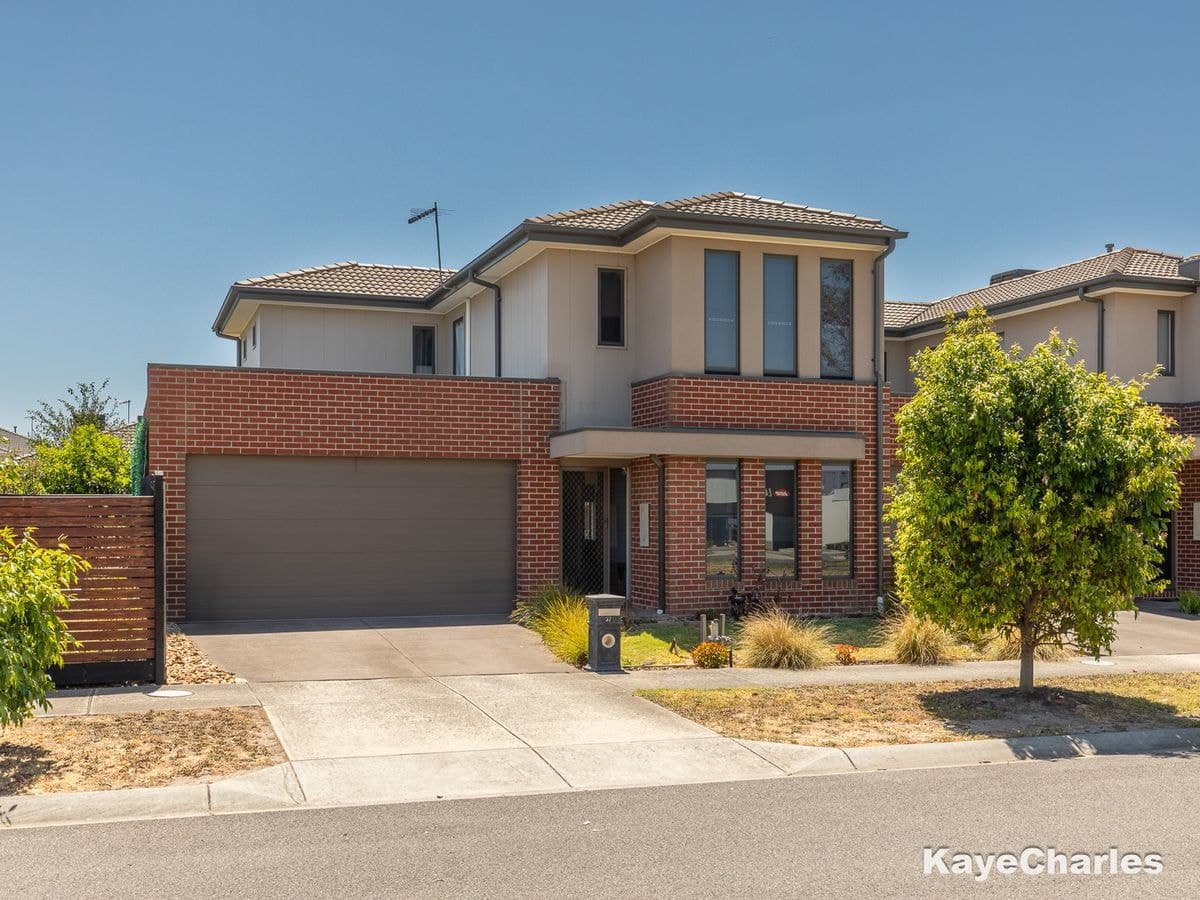 37 Millicent Parade, Officer, Officer - Image 1
