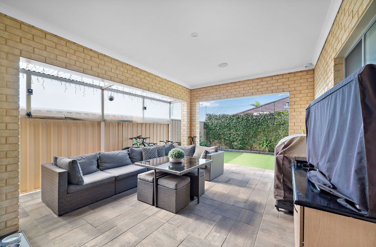 22 Goodrich Way, Darch WA, Darch - Image 1