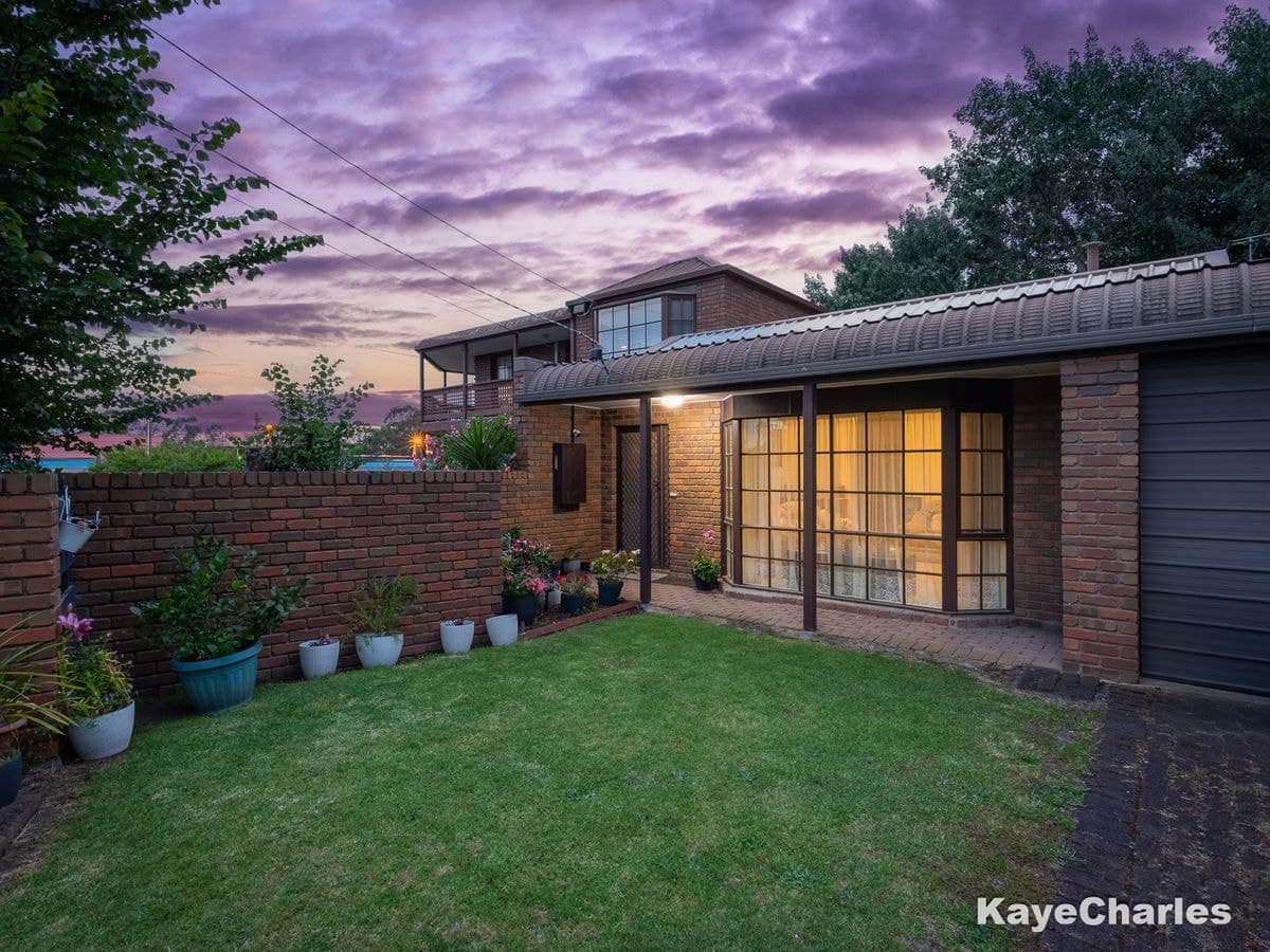 2 / 85 Woods Street, Beaconsfield, Beaconsfield - Image 1