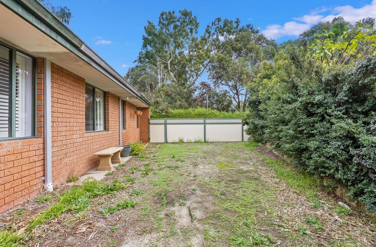 7 Ivy Close, Ballajura WA, Ballajura - Thumbnail 2