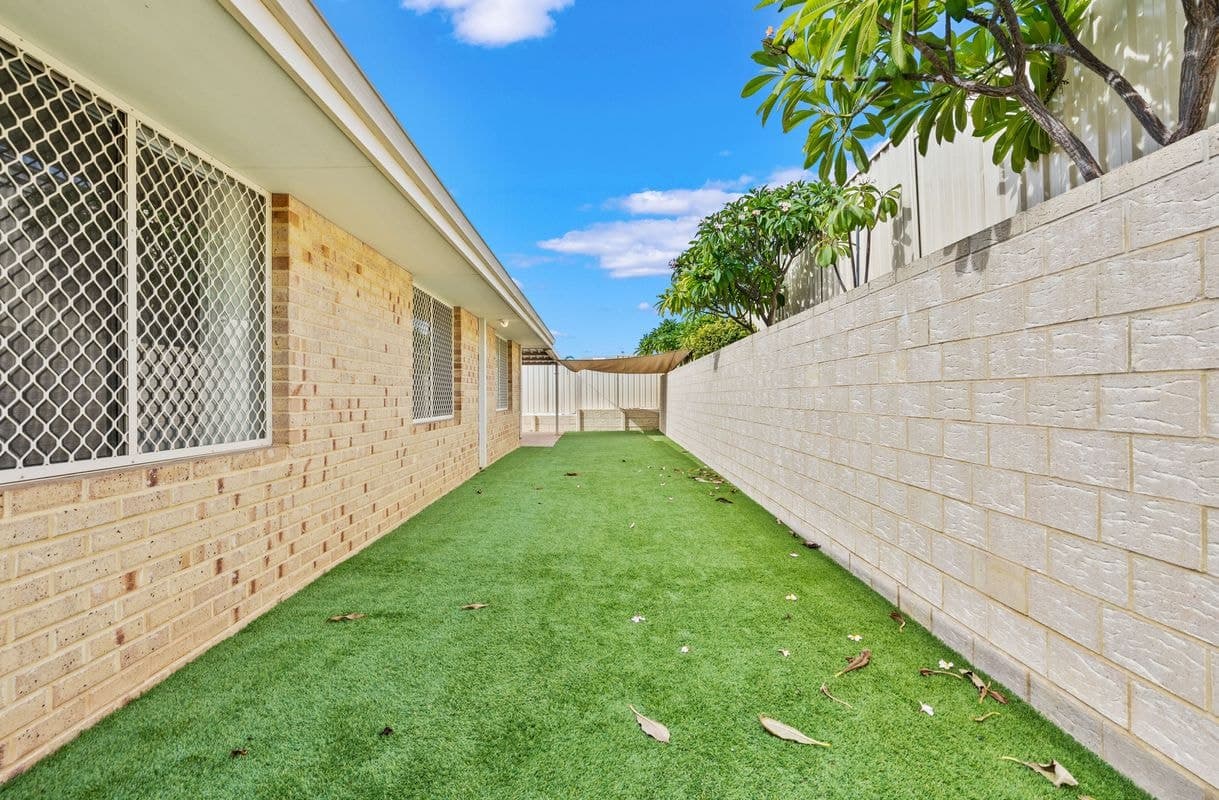 69 Picton Terrace, Alexander Heights WA, Alexander Heights - Thumbnail 2