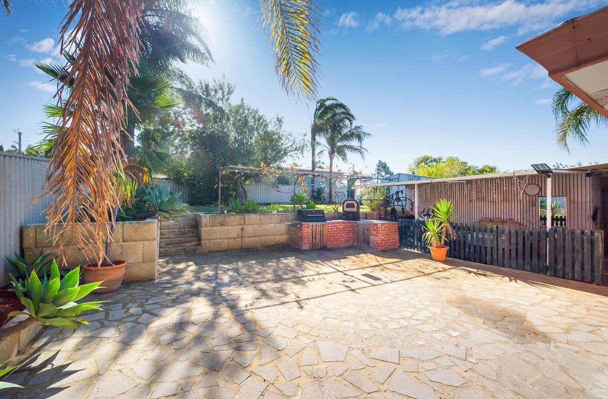 39 Amberton Avenue, Girrawheen WA, Girrawheen - Thumbnail 5
