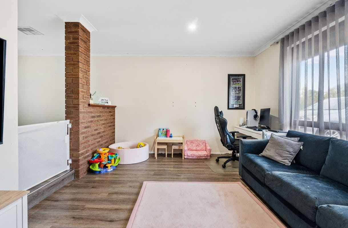 16 Fenchurch Street, Alexander Heights WA, Alexander Heights - Thumbnail 8